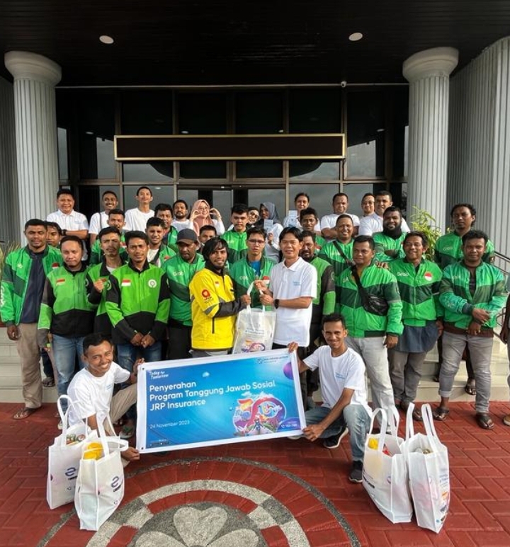 Asuransi Gratis Untuk Driver Ojol Kota Ambon Pada Kegiatan CSR HUT PT ...